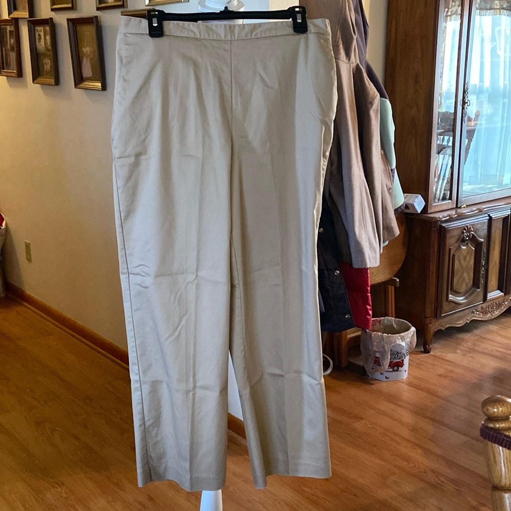 Women’s light brown pants. Size 14